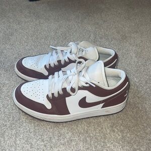 BROWN LOW TOP AIR JORDANS!! In great condition!
